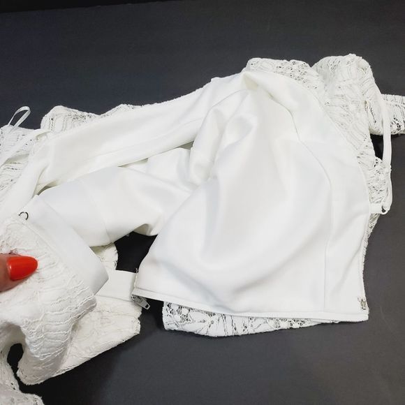 Aqua off white /white ruffle lace summer top size small - Picture 6 of 12